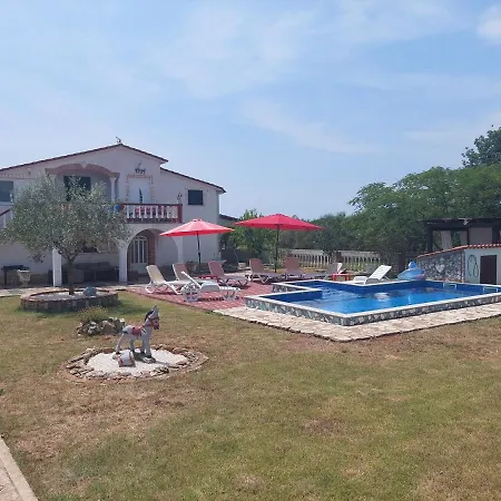 Chipo Appartement *