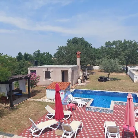 Chipo Apartment