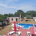 Chipo Apartman
