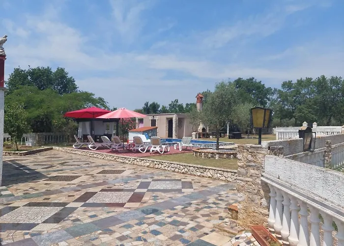 Chipo アパート *